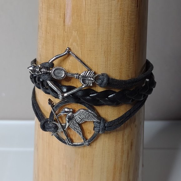 Bow, Arrow, And Mockingjay 3 Layer Black Bracelet - Picture 2 of 11